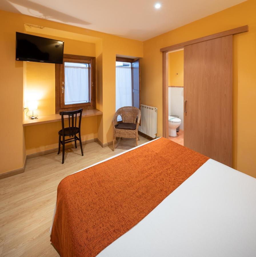 סנט הילארי סקלם Hotel Ripoll מראה חיצוני תמונה